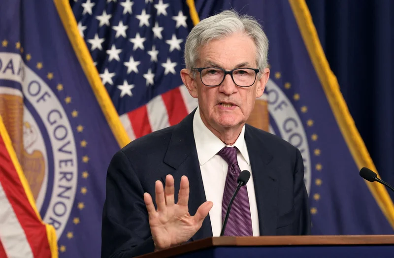 Jerome Powell Signals a Fed Pivot: What the Data Suggests About Rate Cuts and Economic Risk